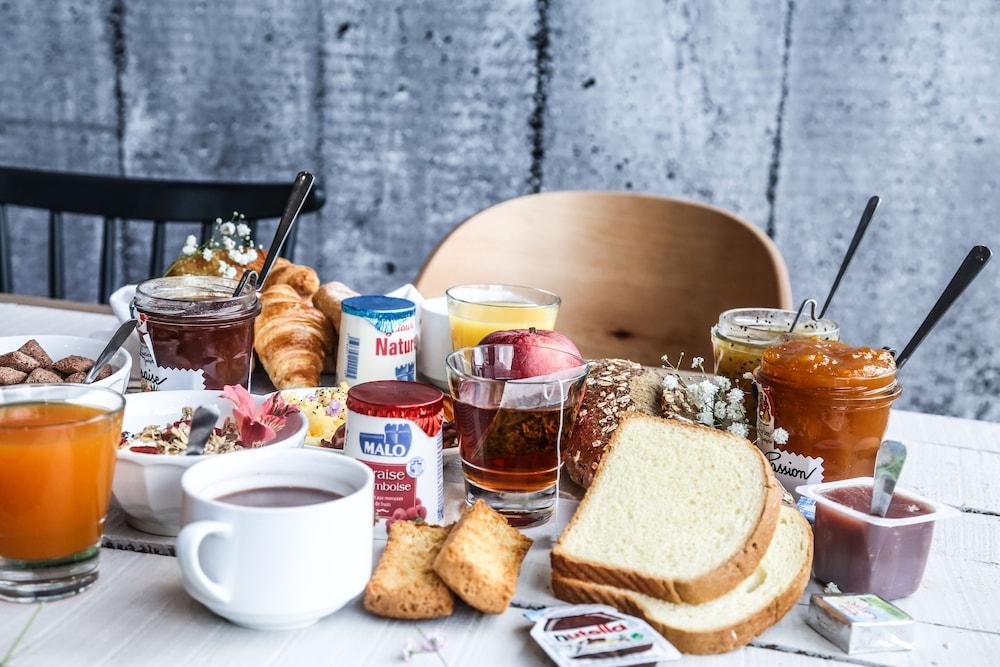 B&B Hotel Niort Marais Poitevin Est Екстер'єр фото
