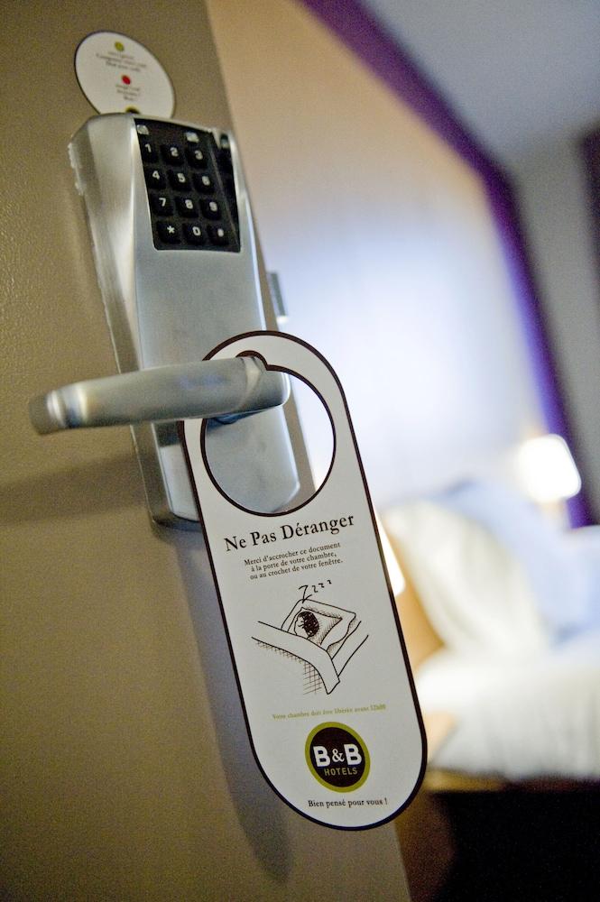 B&B Hotel Niort Marais Poitevin Est Екстер'єр фото