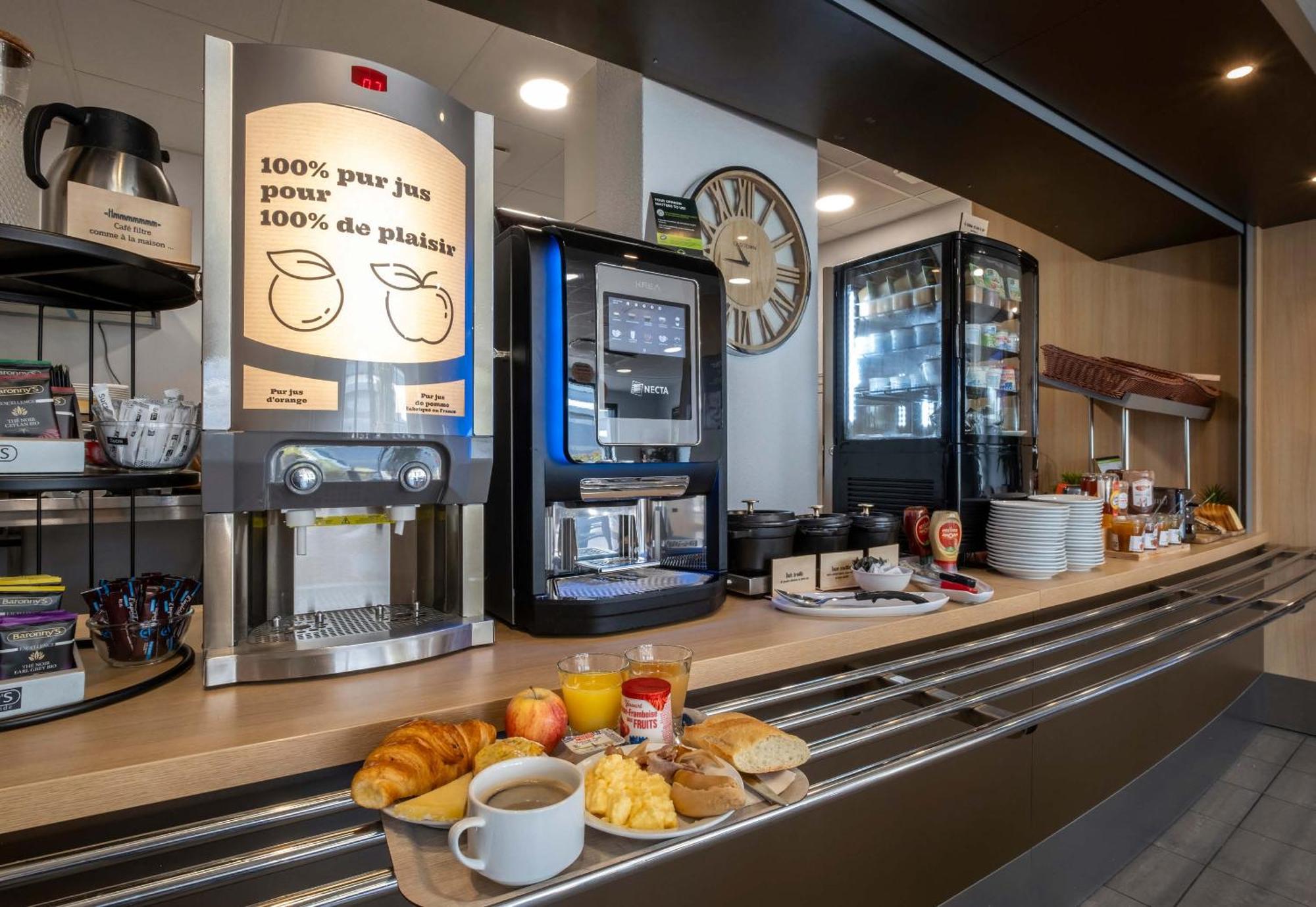 B&B Hotel Niort Marais Poitevin Est Екстер'єр фото