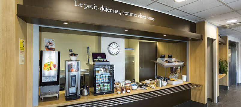 B&B Hotel Niort Marais Poitevin Est Екстер'єр фото